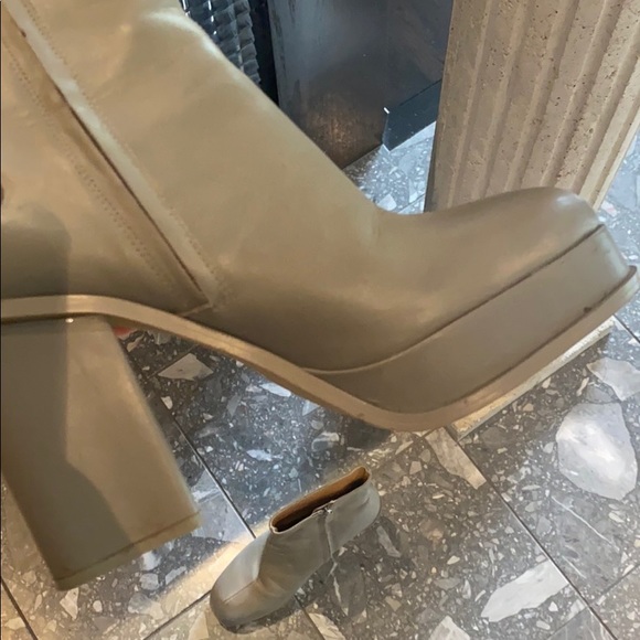 Zara heeled boots - Picture 5 of 6